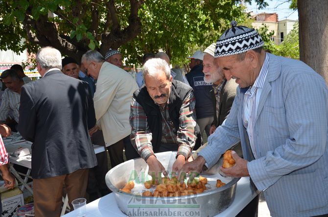 AK Partili Gençler Somalı Madencileri Unutmadı