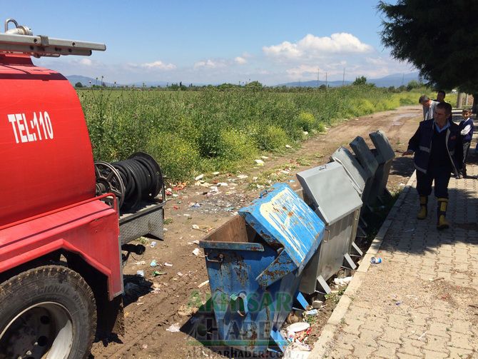 Anız Yangını Öğrencileri Korkuttu