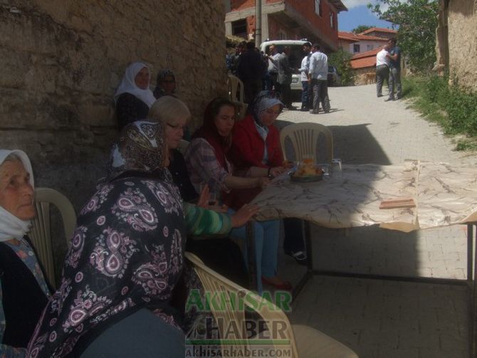 MHP’den Taziye Ziyareti