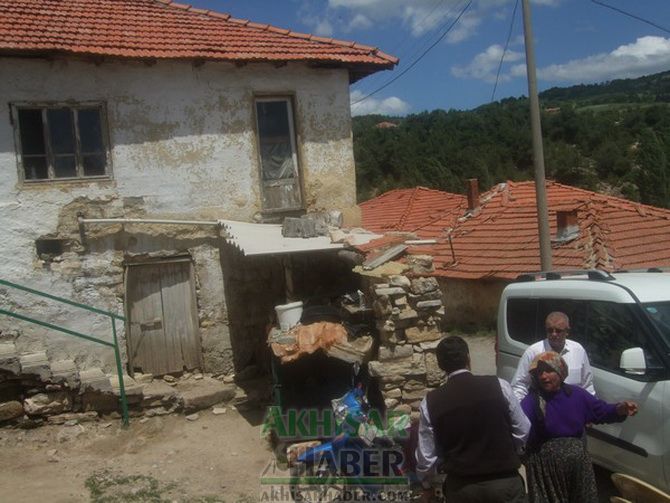 MHP’den Taziye Ziyareti