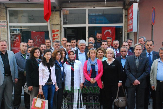 MHP, Türkçülük Gününü Basın Açıklaması Yaparak Kutladı