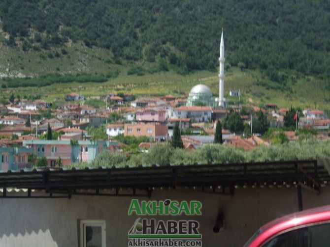 MHP Mahalle Mahalle Dolaşıyor