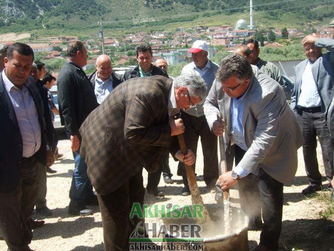 MHP Mahalle Mahalle Dolaşıyor