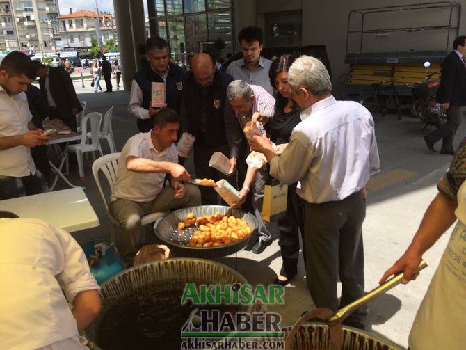 Akhisar Belediye Personelinden Soma İçin Lokma Hayrı