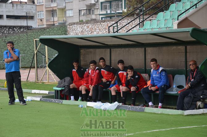 Akhisar'da Yapılan U19 Türkiye Şampiyonası'ndan İzmirspor Çıktı