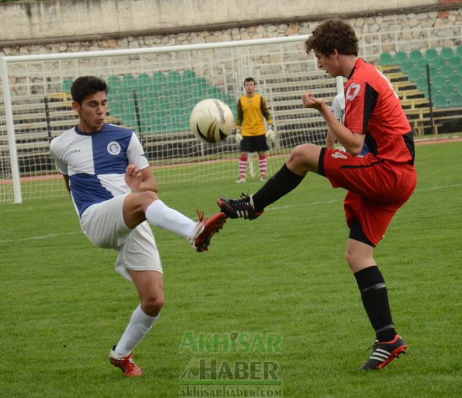 Akhisar'da Yapılan U19 Türkiye Şampiyonası'ndan İzmirspor Çıktı